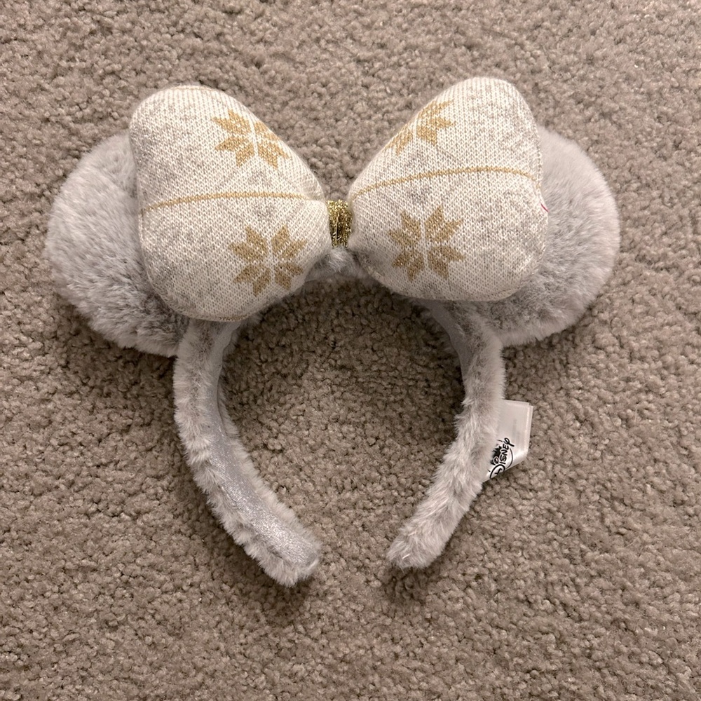 Disney Parks Winter Furry Mose Ears